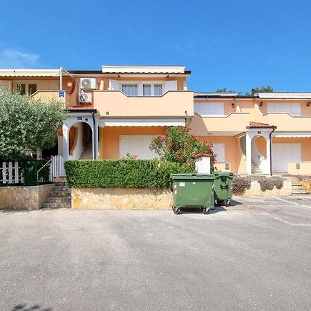 Apartamento Carlo Lovrečica Exterior foto
