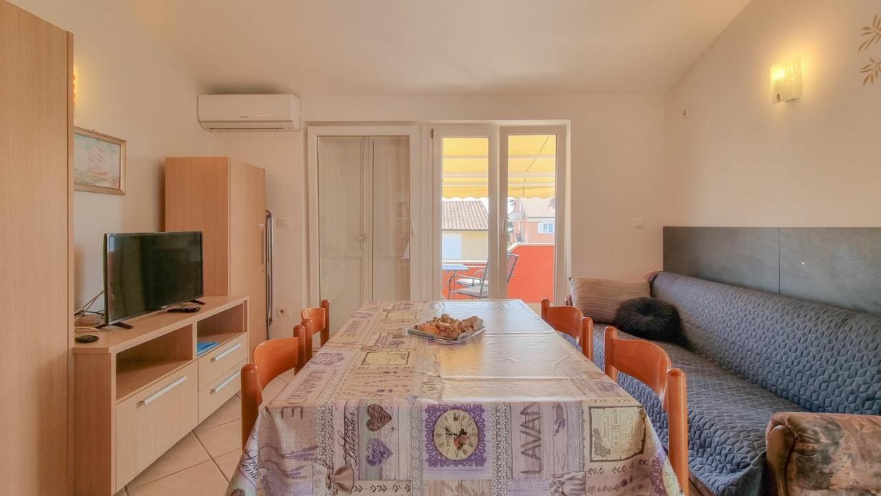Apartamento Carlo Lovrečica Exterior foto