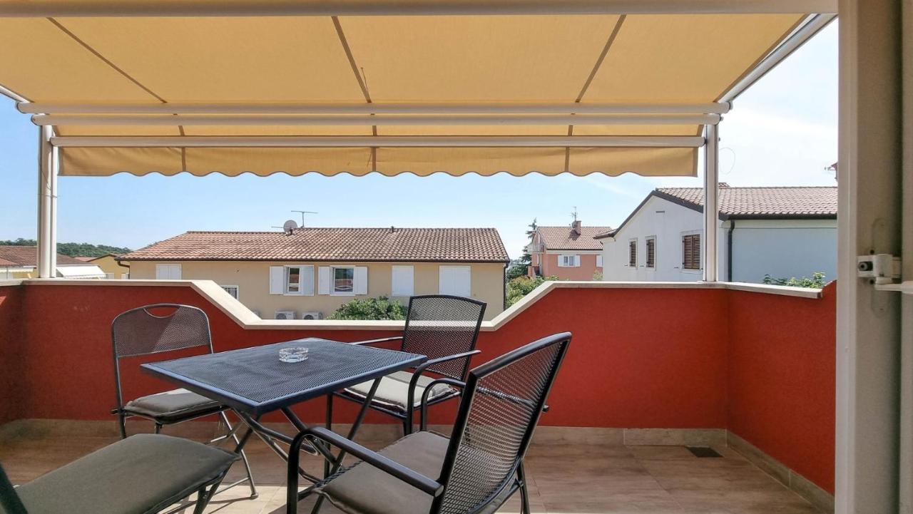 Apartamento Carlo Lovrečica Exterior foto