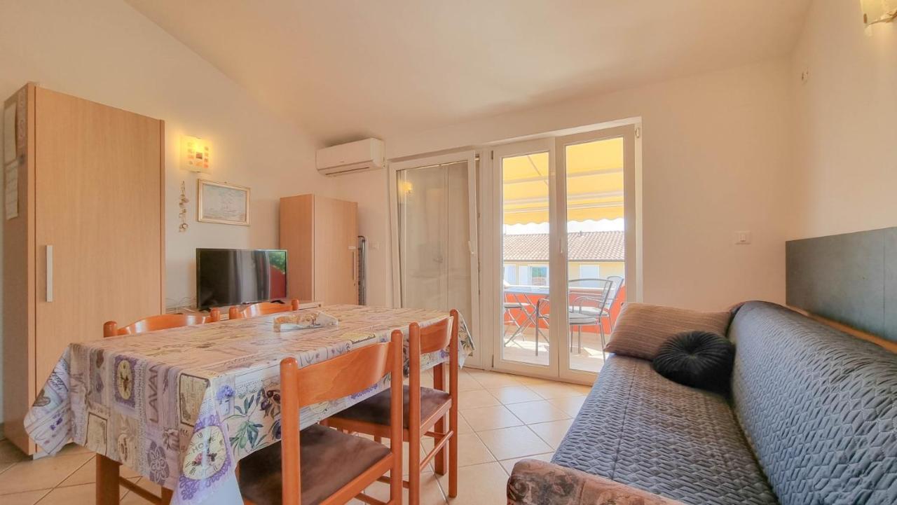 Apartamento Carlo Lovrečica Exterior foto